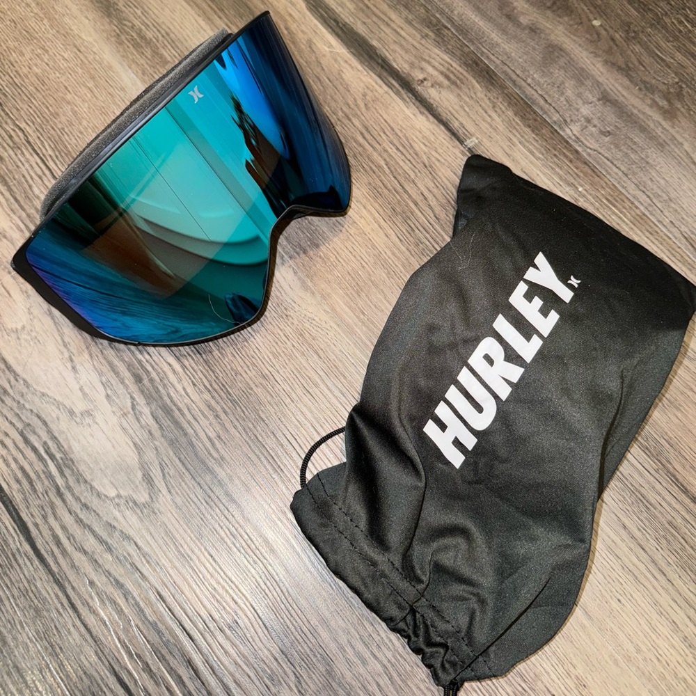 Hurley Snowboarding Goggles